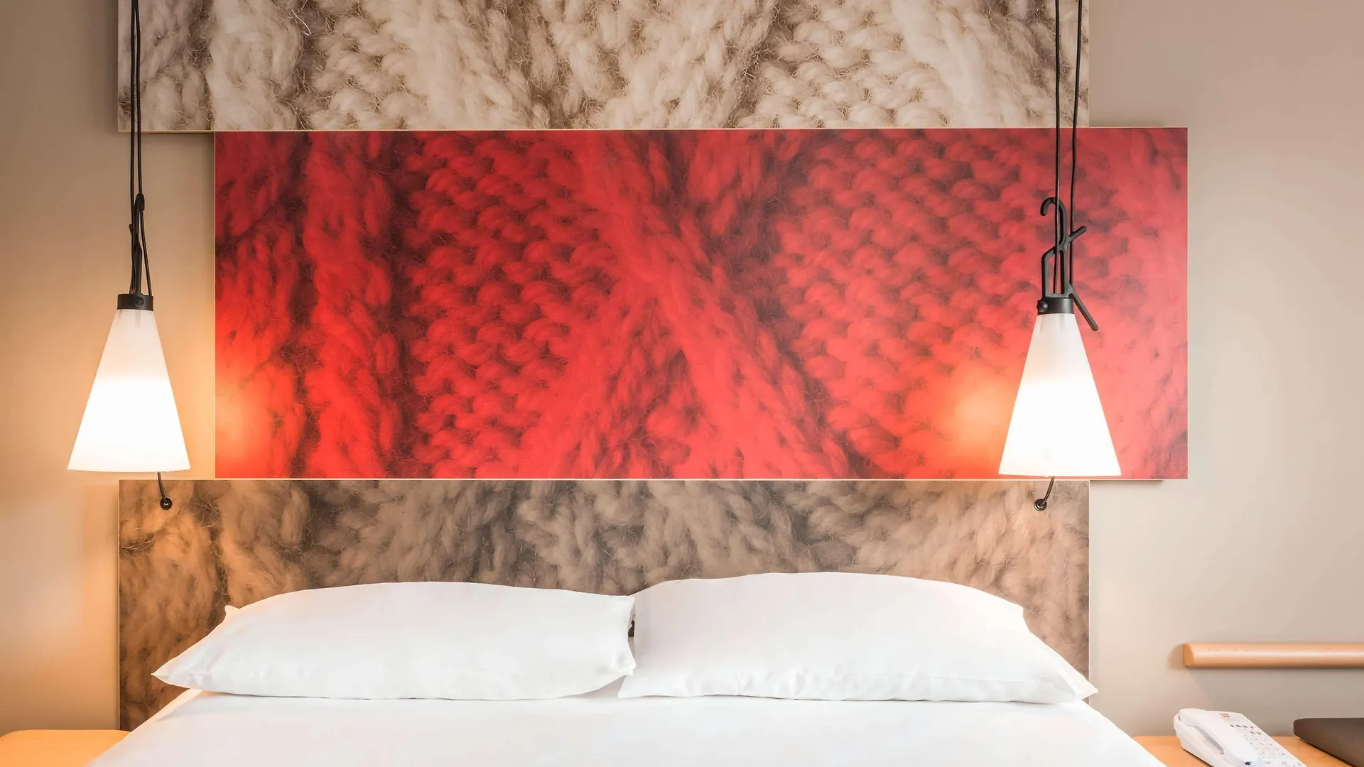 ***  Hotel Ibis Moulins Francia